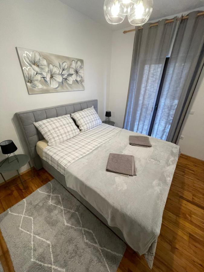 Apartman Ana Vrlika Exterior photo